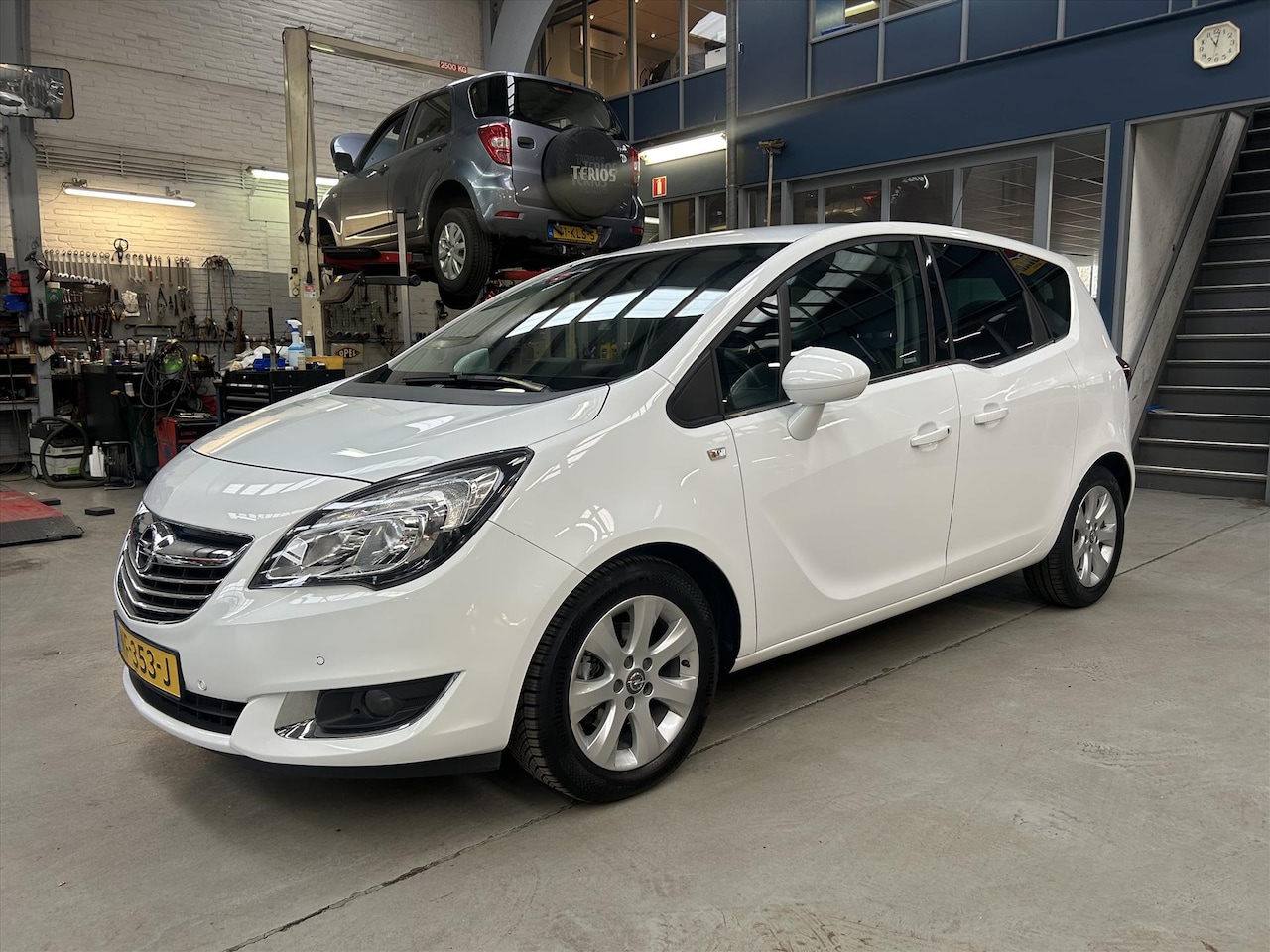 Opel Meriva - 1.4 Turbo 120pk BlitZ | Navigatie | Bluetooth | airco | Cruise control | NAP | Rijklaar pr - AutoWereld.nl