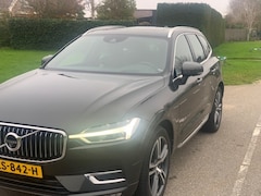 Volvo XC60 - T4 190PK Inscription | Luchtvering | B&W Audio | 360 Camera | HUD | Panoramdak | Trekhaak