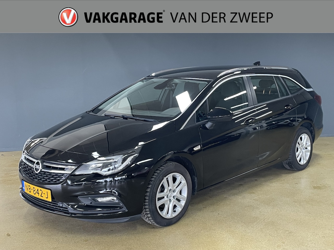 Opel Astra Sports Tourer - 1.4 Business+ | Carplay | Navi - AutoWereld.nl