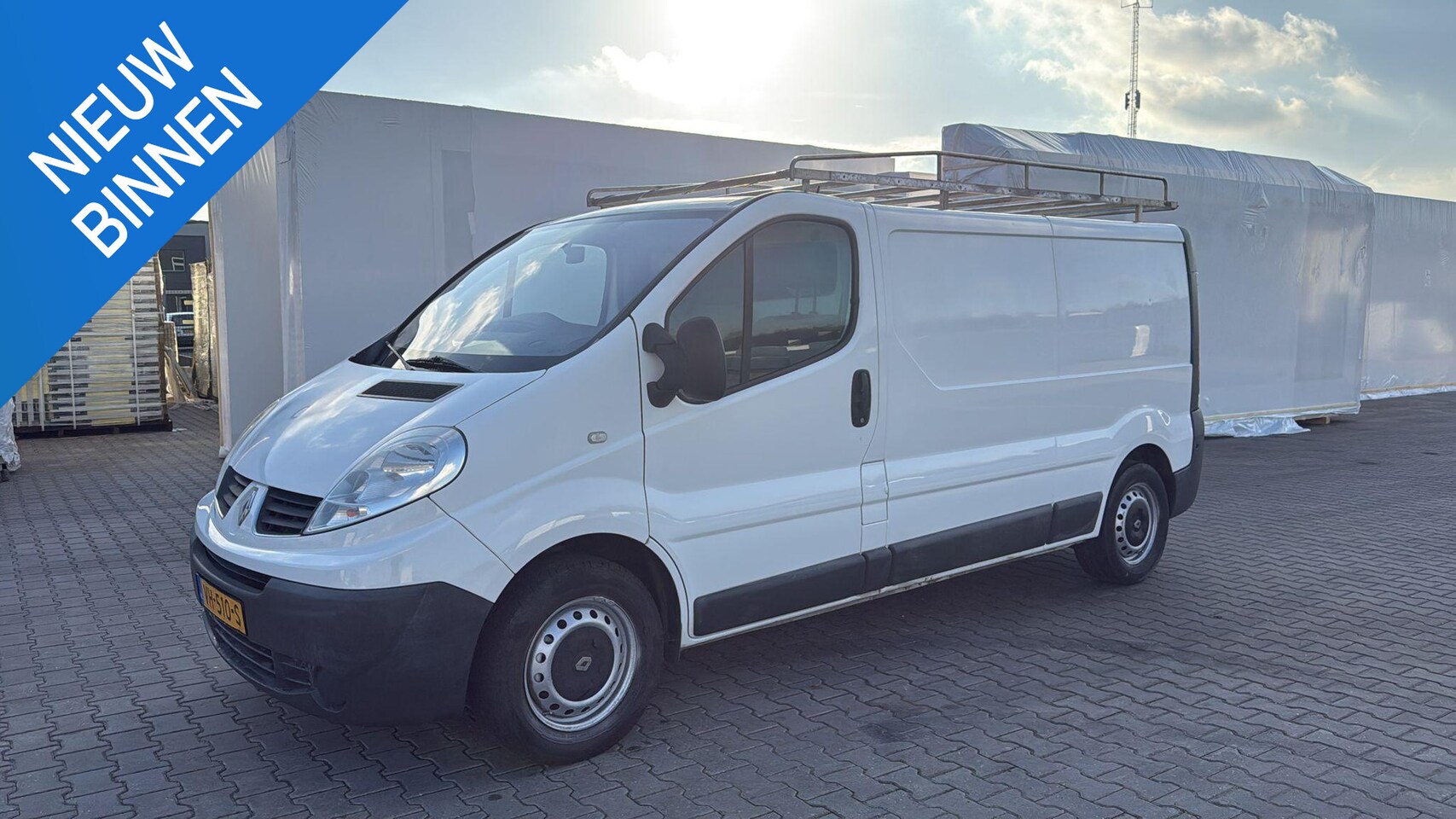 Renault Trafic - 2.0 dCi T29 L2H1 Imperiaal metr rol - AutoWereld.nl