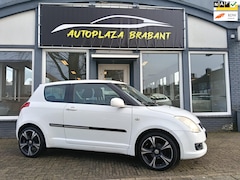 Suzuki Swift - 1.3 Base/ AIRCO/ STOELVERW/ BLUETOOTH/ KEYLESS/ 17 INCH/ ISO