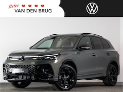 Volkswagen Tiguan - R-Line 1.5 eHybrid 204 pk | Black style | Panoramadak | DCC | Camera | LED Plus | Navigati