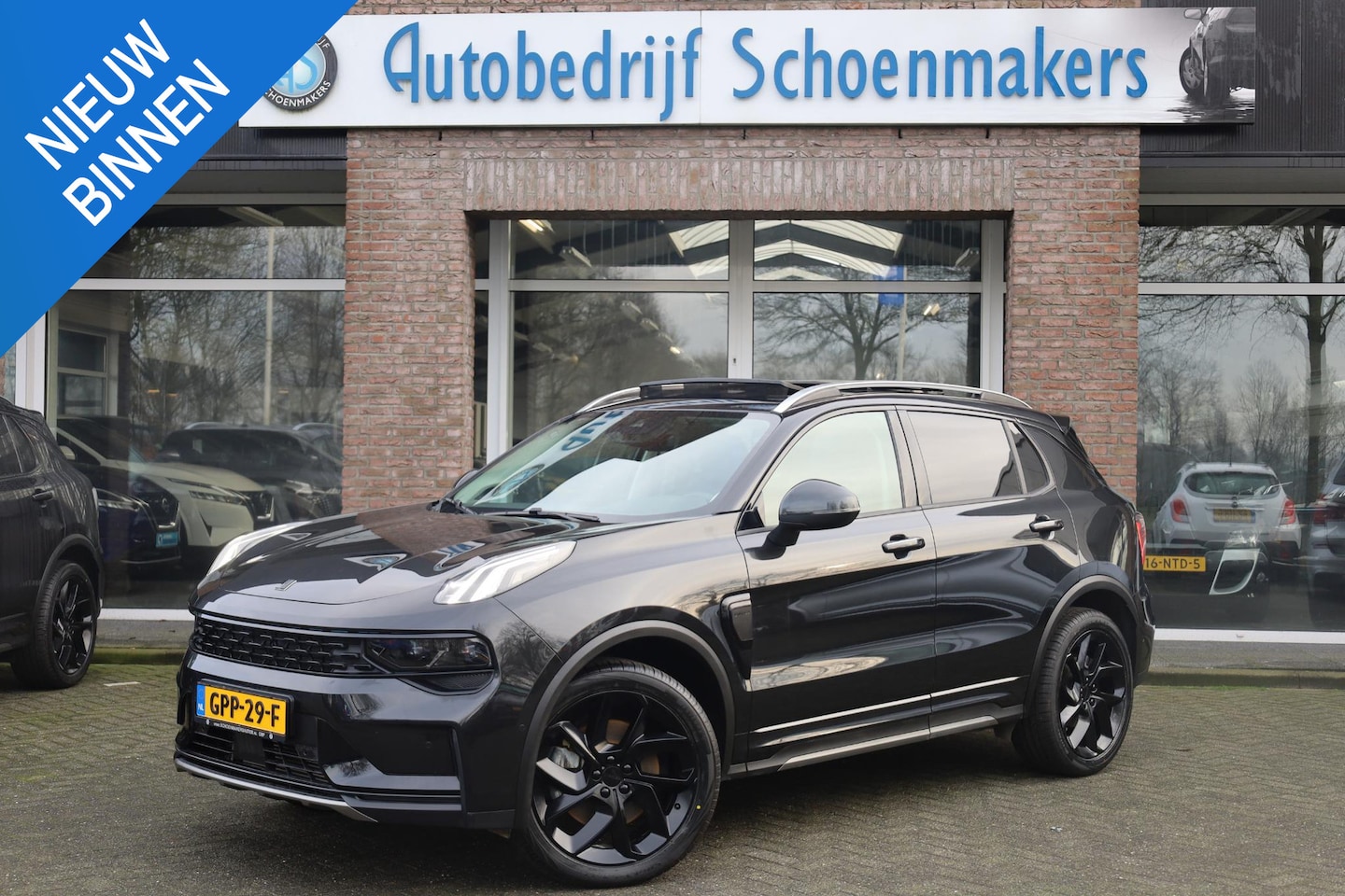 Lynk & Co 01 - 1.5 261PK! BLACKLINE! Lynk & Co 01 1.5 261PK! PANO/SCHUIF INFINITY DAB NAVI CARPLAY CAMERA - AutoWereld.nl