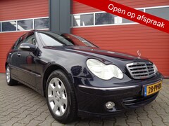 Mercedes-Benz C-klasse - 180 K. Elegance 143PK Automaat Faclift Model Airco LMV Navi 144DKm NAP NL-Auto