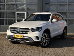 Mercedes-Benz GLC-klasse - 300e 4-Matic Luxury Line | Trekhaak | Advanced Sound System | Apple Carplay | Achteruitrij