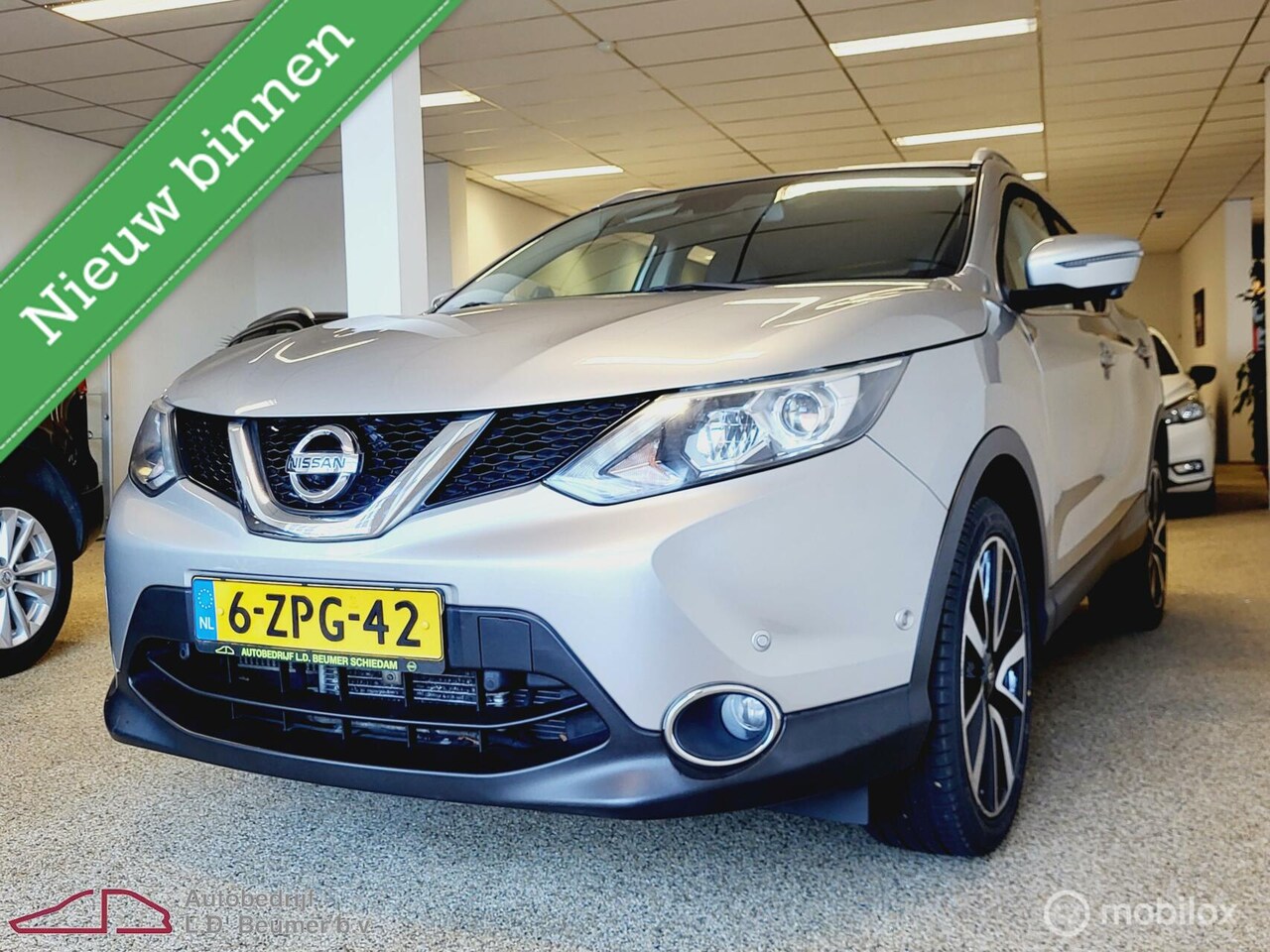 Nissan Qashqai - 1.2 Tekna *NL, 1e EIG, RIJKLAARPRIJS!* - AutoWereld.nl