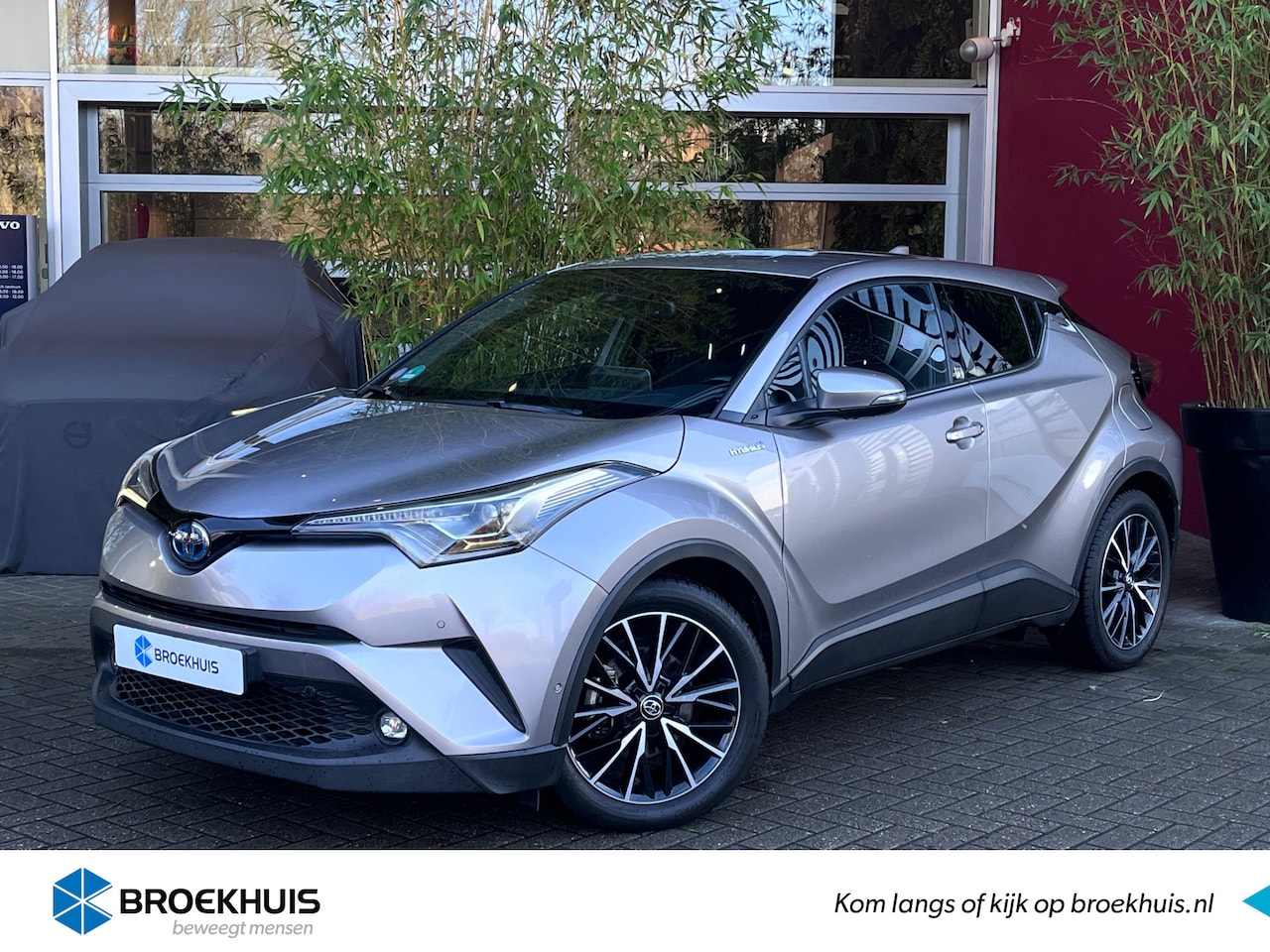 Toyota C-HR - 1.8 Hybrid Executive Afn. Trekhaak | Stoelverwarming | Achteruitrijcamera - AutoWereld.nl