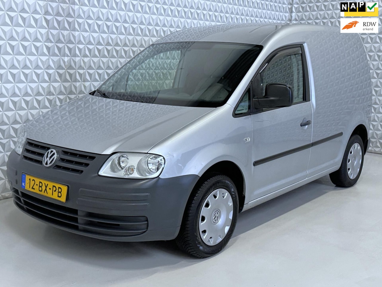 Volkswagen Caddy - 2.0 SDI Nieuwe APK + onderhoudshistorie! (2006) - AutoWereld.nl