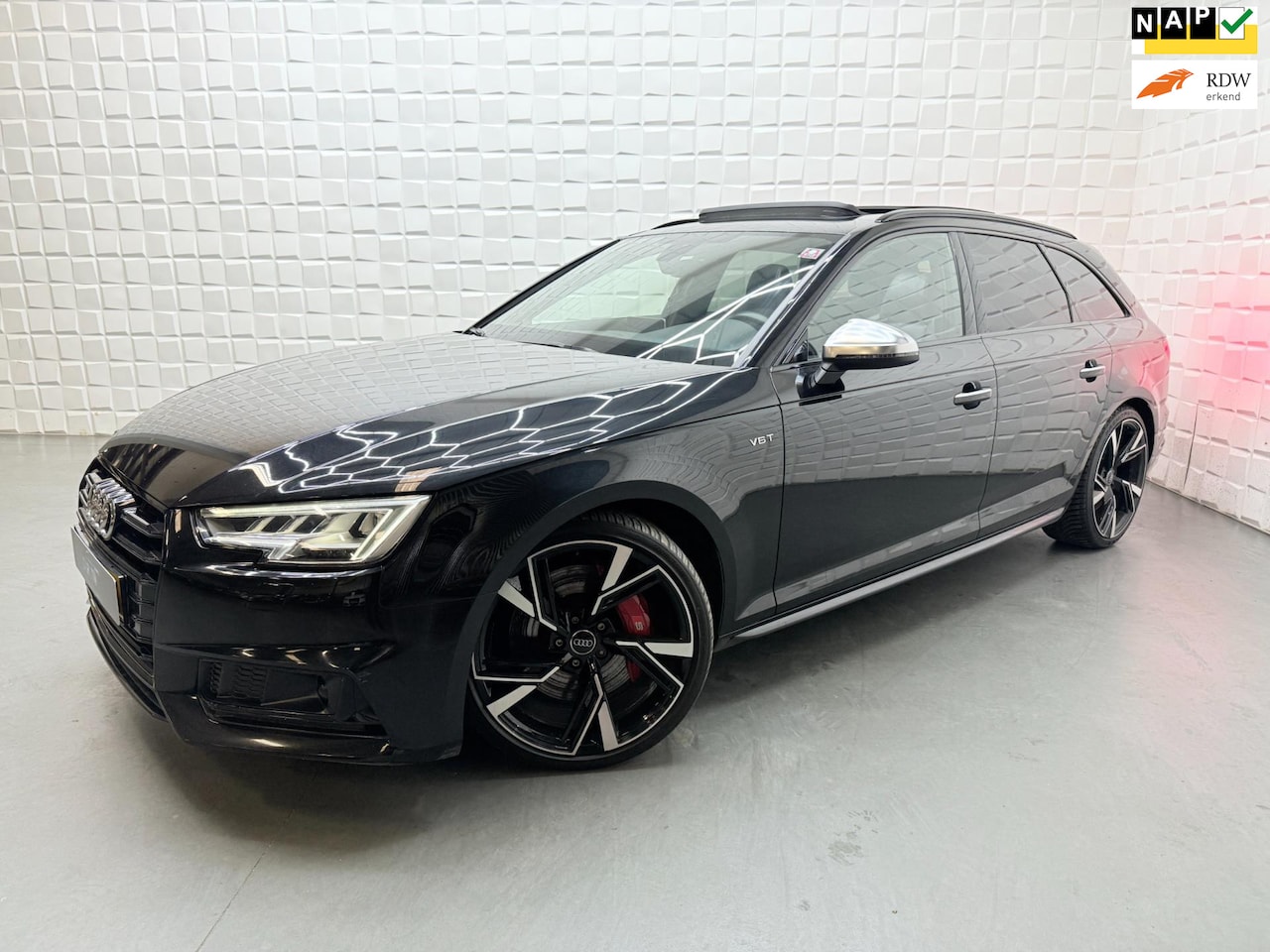 Audi S4 - Avant 3.0 TFSI S4 quattro RS STOELEN PANO ACC CAMERA - AutoWereld.nl