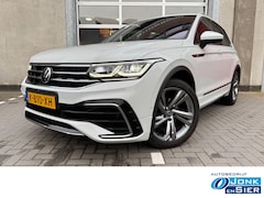 Volkswagen Tiguan - 1.5 TSI R-Line Business+|Trekhaak|Matrix LED|360 camera|Winterpakket|Rijklaarprijs