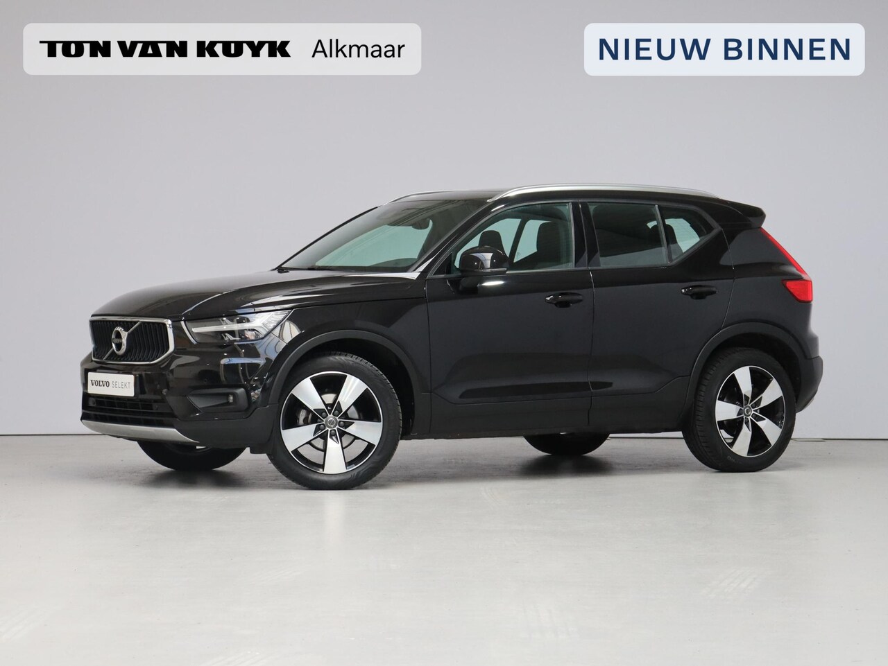 Volvo XC40 - T2 Automaat Business Pro Pan. dak / Adapt. cruise / CarPlay / Keyless / 19” - AutoWereld.nl