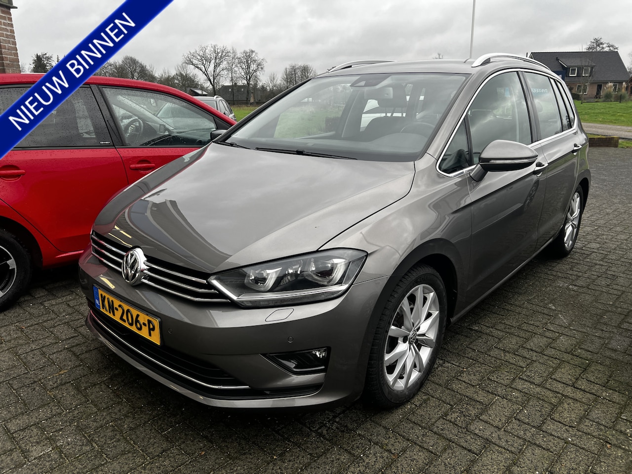 Volkswagen Golf Sportsvan - 1.4TSi 150pk DSG Highline | Xenon | ACC | Trekhaak | Navi | DAB | Camera | Parkeersensoren - AutoWereld.nl