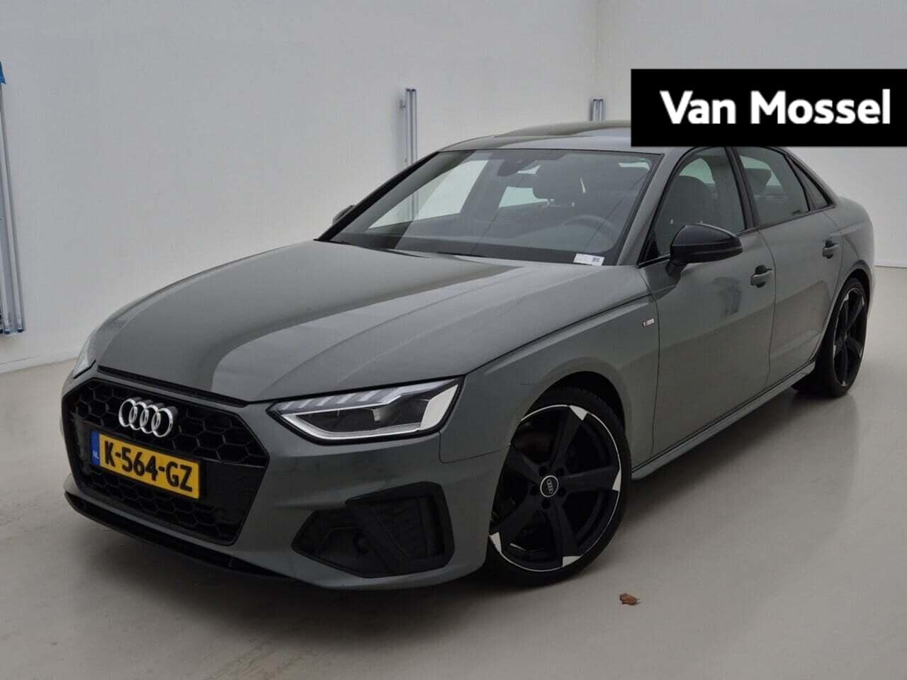 Audi A4 Limousine - 35 TFSI S edition 150 PK - AutoWereld.nl