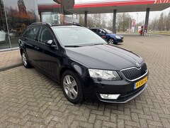 Skoda Octavia Combi - 1.6 TDI Greenline Businessline | NL Auto | Cruise Control | LMV | Climatronic | PDC |