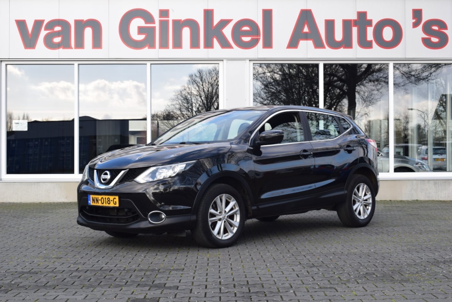 Nissan Qashqai - 1.2 Acenta | Automaat | NAVI | Cruise | Stoelverw. - AutoWereld.nl