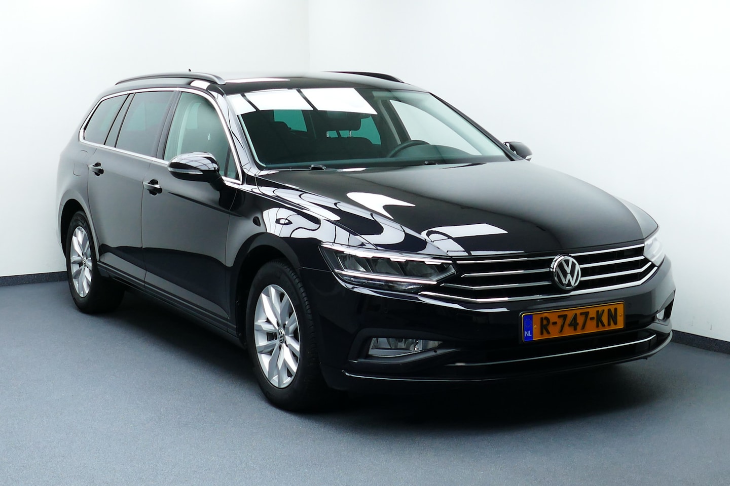 Volkswagen Passat Variant - 1.5 TSI Comfort Business Bj 2020. Adaptief Cruise, Navi, Led Koplampen, Haak 1600kg - AutoWereld.nl