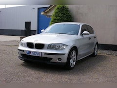 BMW 1-serie - 118i Executive | 6 bak | Leer |