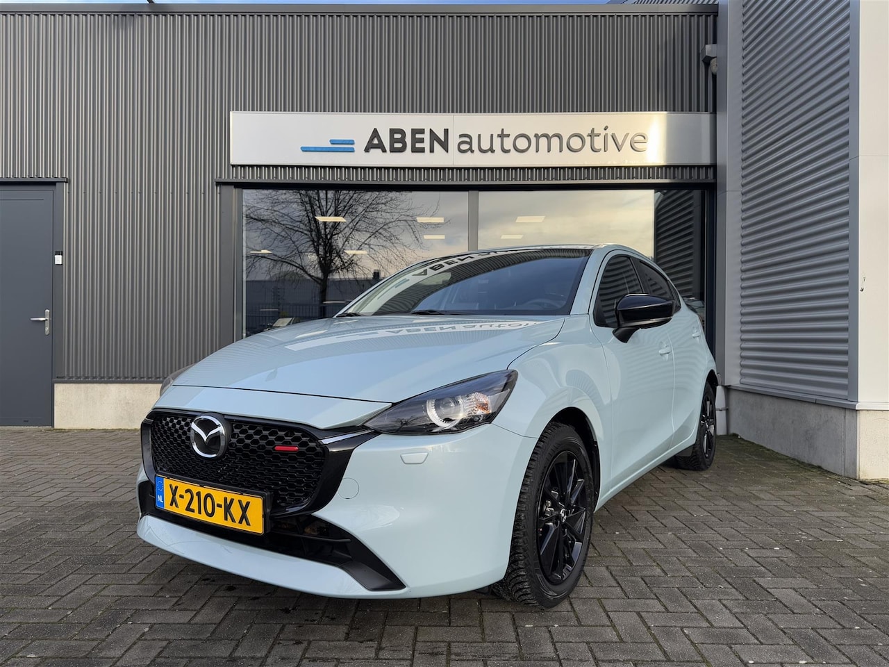 Mazda 2 - 1.5 e-Skyactiv-G 90PK Homura (NAVI|4-SEIZ.|CAMERA) - AutoWereld.nl