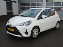 Toyota Yaris - 1.5 Hybrid Active Automatische airco, navigatie, achteruitrijcamera, elektrische ramen, ce