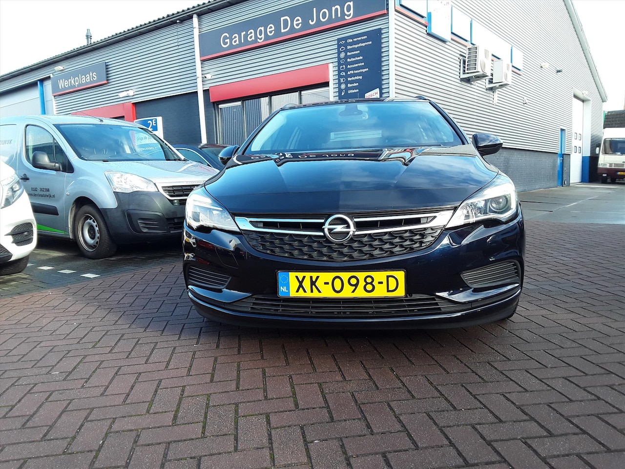 Opel Astra Sports Tourer - 1.0 Turbo 105pk Start/Stop Business+ - AutoWereld.nl