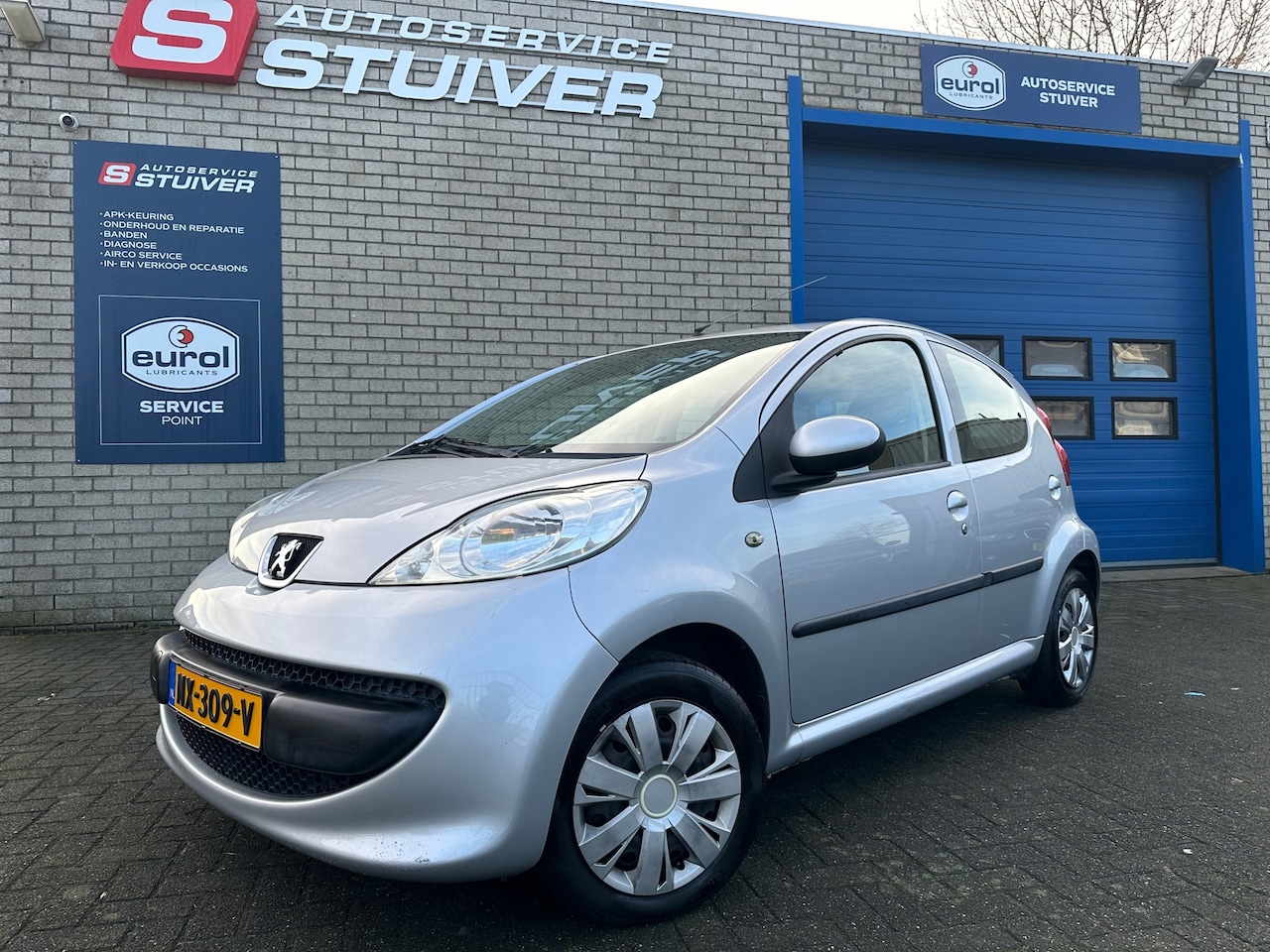 Peugeot 107 - 1.0-12V XR 1.0-12V XR - AutoWereld.nl