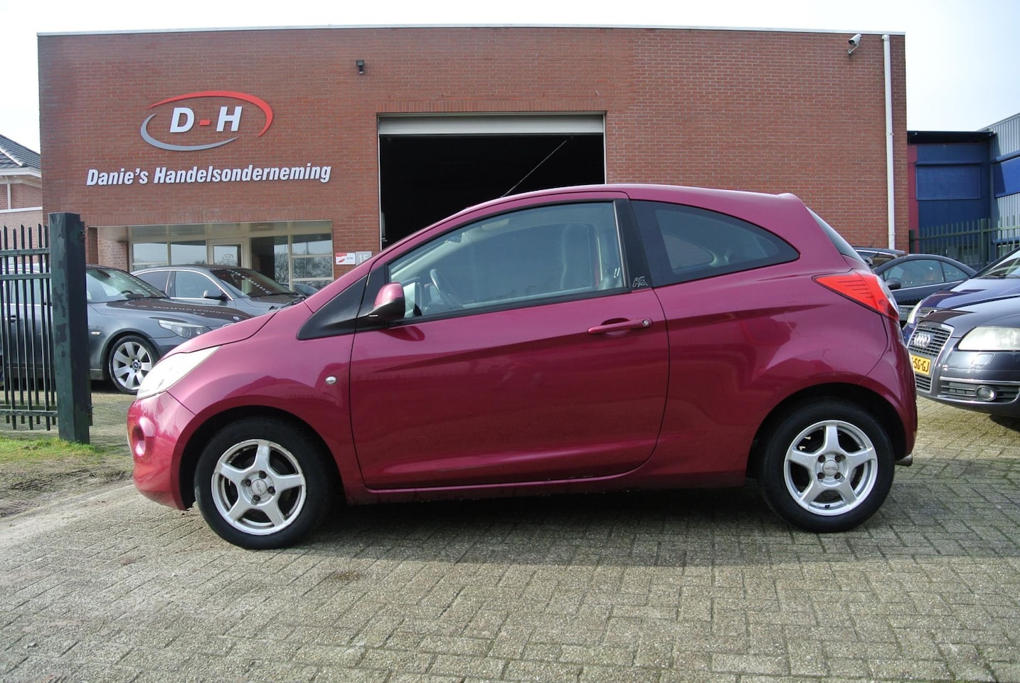 Ford Ka - 1.3 12th Edition airco leder apk 25-08-2025 inruil mogelijk - AutoWereld.nl