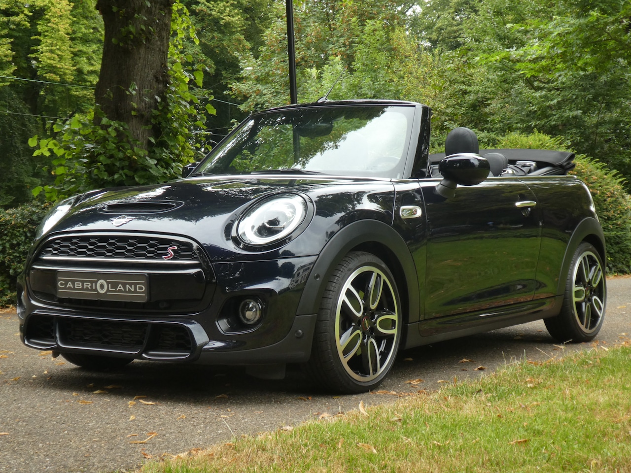 MINI Cabrio - Mini 2.0 Cooper S Yours Edition - AutoWereld.nl