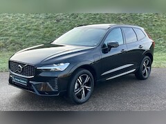 Volvo XC60 - 2.0 T6 Plug-in hybrid AWD R-Design Park Assist Pack - Lighting Pack - Lounge Pack - Achter