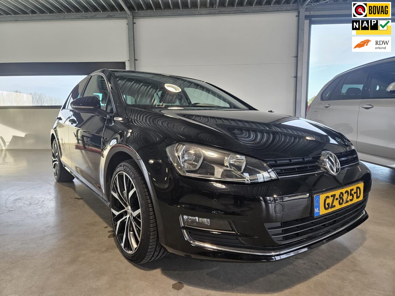 Volkswagen Golf - 1.2 TSI Highline Navigatie, climate controle, LM velgen. - AutoWereld.nl