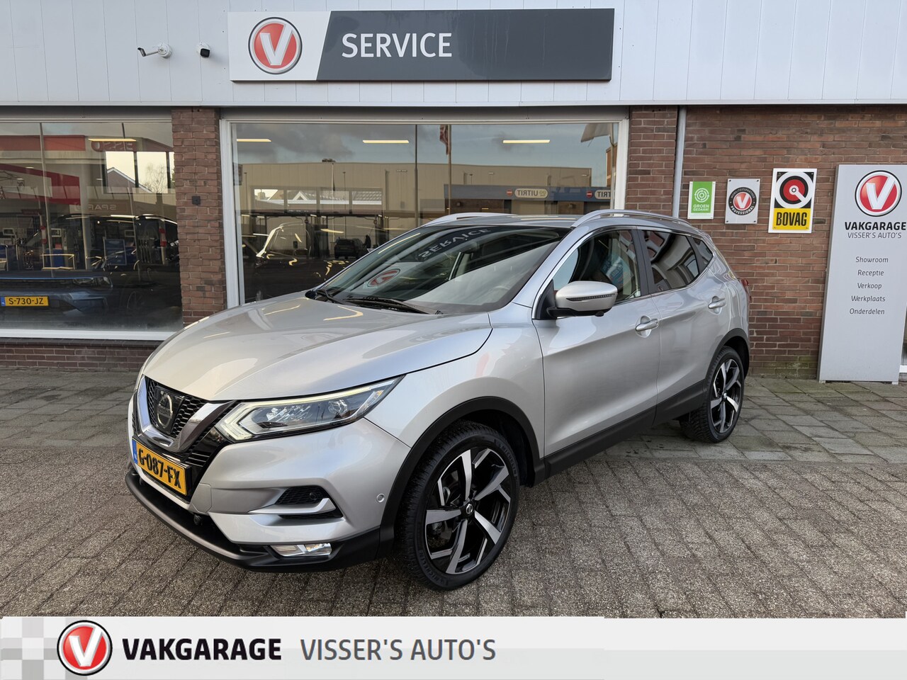 Nissan Qashqai - 1.3 DIG-T N-Connecta | trekhaak | lichtmetalen velgen | cruise control | navigatie | - AutoWereld.nl