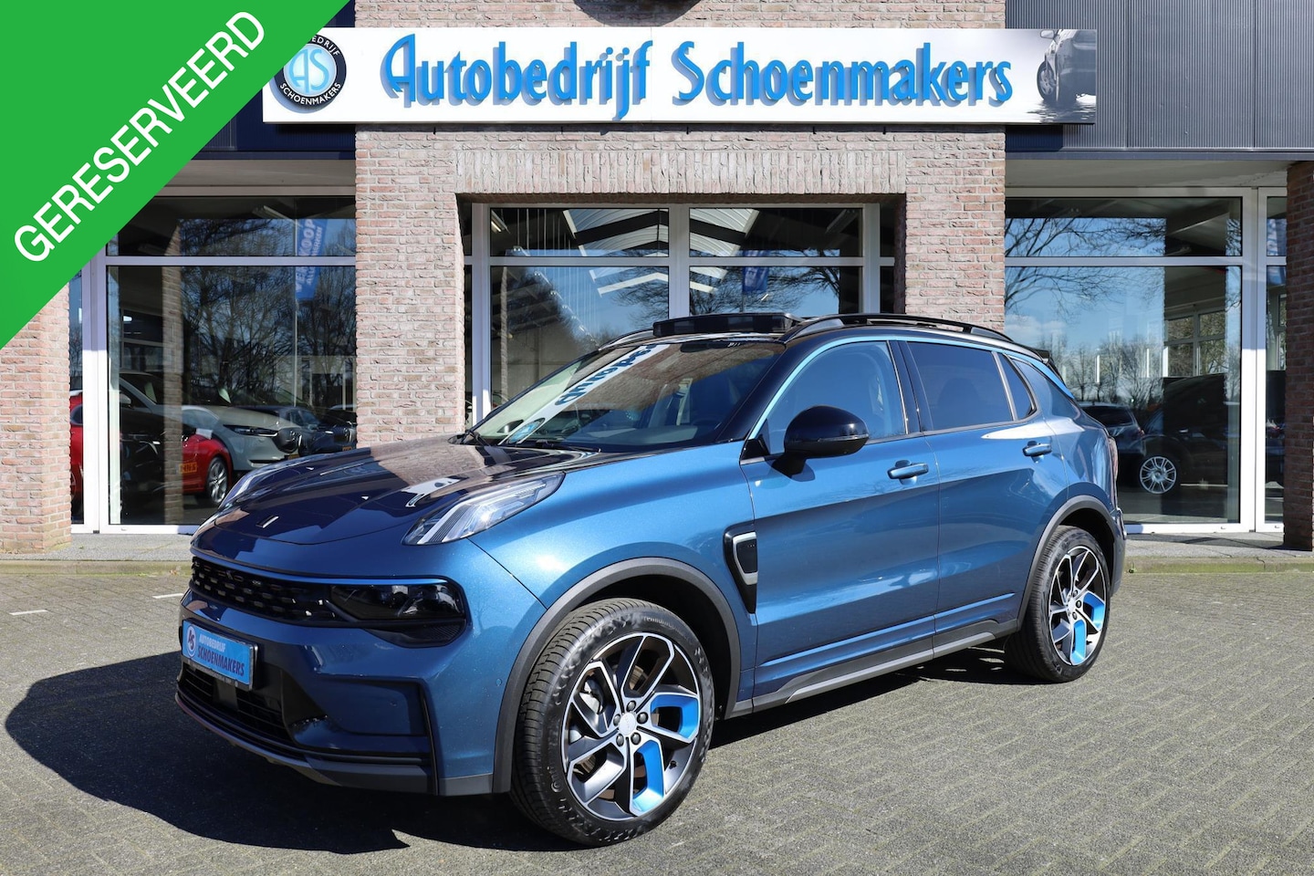 Lynk & Co 01 - 1.5 261PK! 360-CAMERA PANO/SCHUIF INFINITY DAB NAVI CARPLAY STOELVERWARMING ELEK.ACHTERKLE - AutoWereld.nl