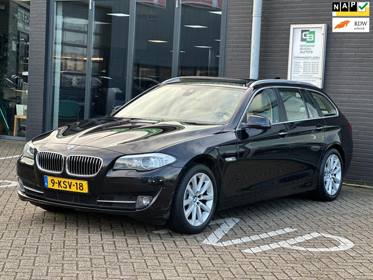 BMW 5-serie Touring - 520i/2E EIG/PANO-DAK/LEDER/NAVI/NL-AUTO NAP!! - AutoWereld.nl