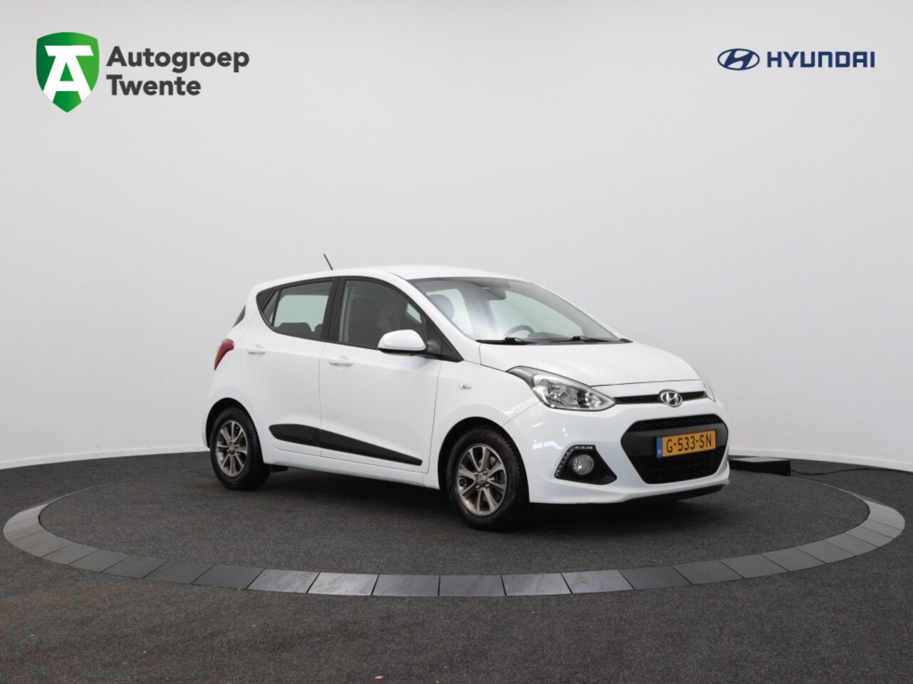 Hyundai i10 - 1.2 i-Vision | LM Velgen | Radio MP3 | Trekhaak | Stoelverwarmin - AutoWereld.nl