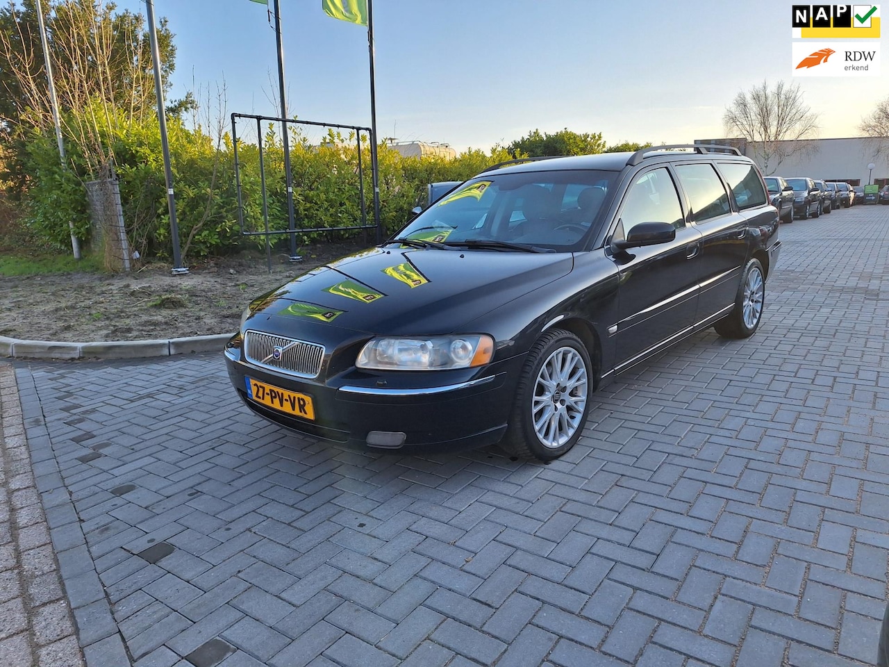 Volvo V70 - 2.4 Summum / LPG G3 / APK februari 2026 - AutoWereld.nl