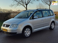 Volkswagen Touran - 2.0-16V FSI Trendline - NAP - APK tot 31-03-2025