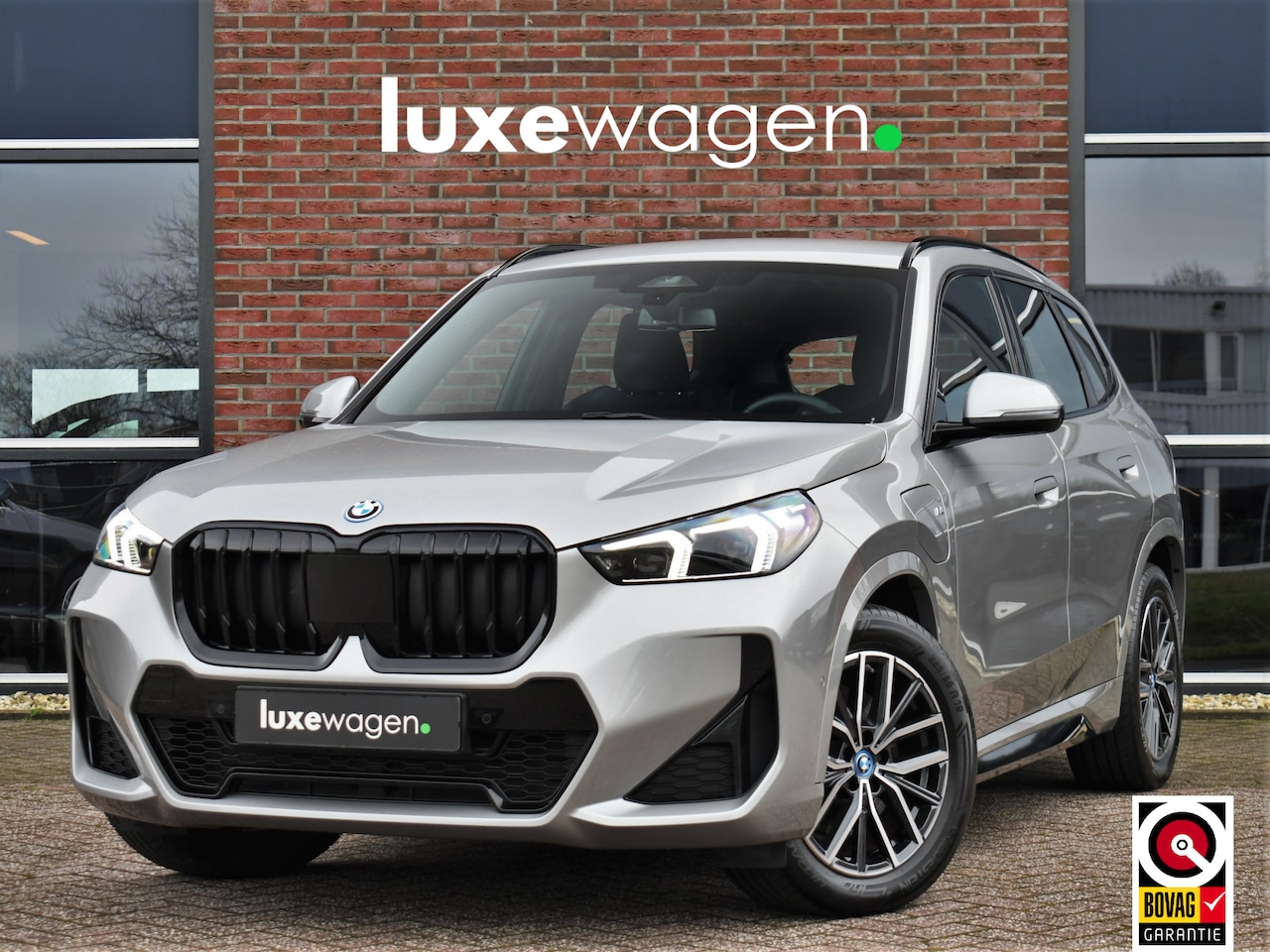 BMW X1 - xDrive25e M-Sport Premium Camera 18inch Adp-LED Shadowline - AutoWereld.nl