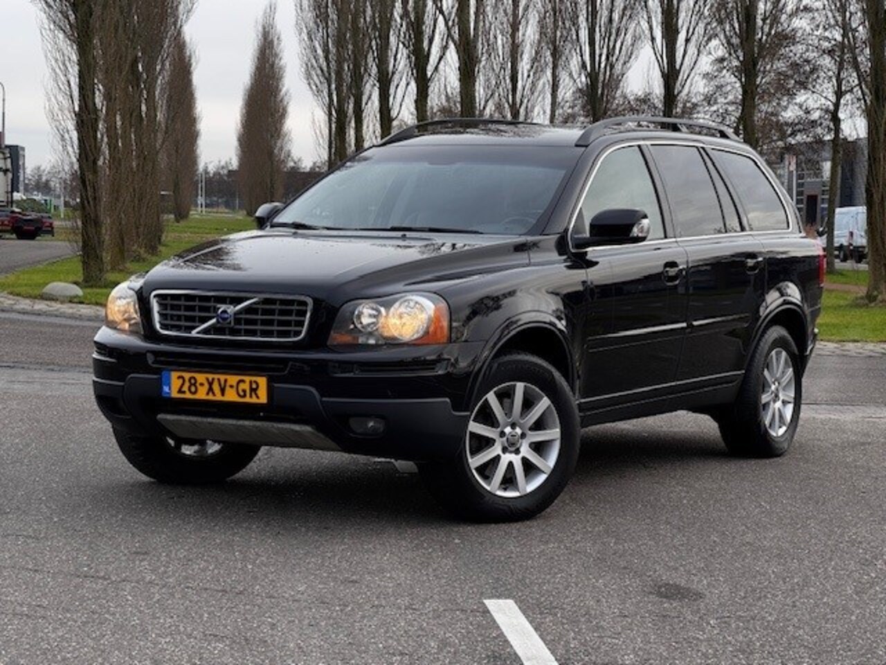 Volvo XC90 - 2.4 D5 Kinetic l 7 zitter l Leder l Trekhaak l Stoelverwarming l Airco l - AutoWereld.nl