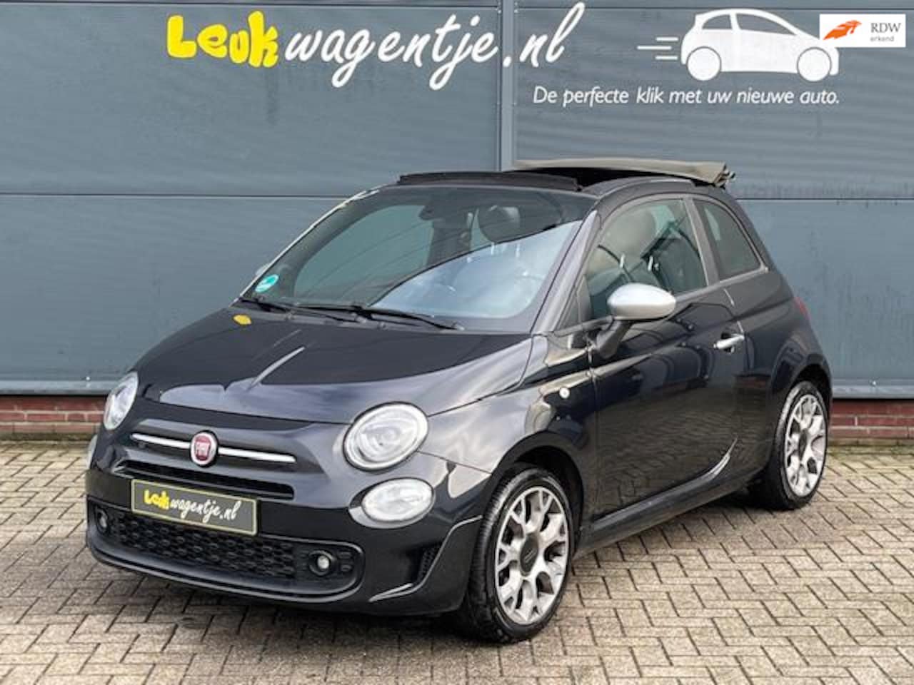 Fiat 500 C - 1.0 Hybrid Rockstar Cabrio *carplay *navi *16" - AutoWereld.nl