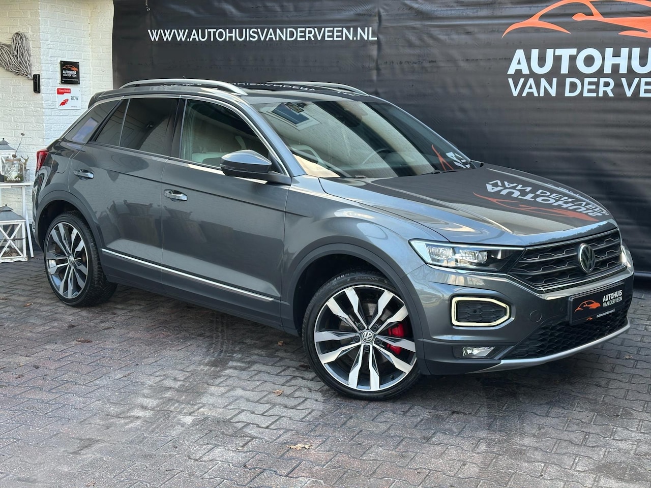 Volkswagen T-Roc - 2.0 TSI 4Motion Sport 2.0 TSI 4Motion Sport, Panoramadak/Virtual/ACC/Beats/Trekhaak/Etc. - AutoWereld.nl