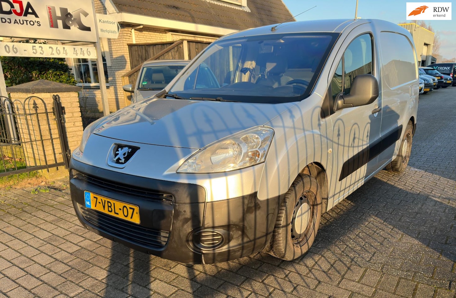 Peugeot Partner - 120 1.6 HDI L1 XR 120 1.6 HDI L1 XR - AutoWereld.nl