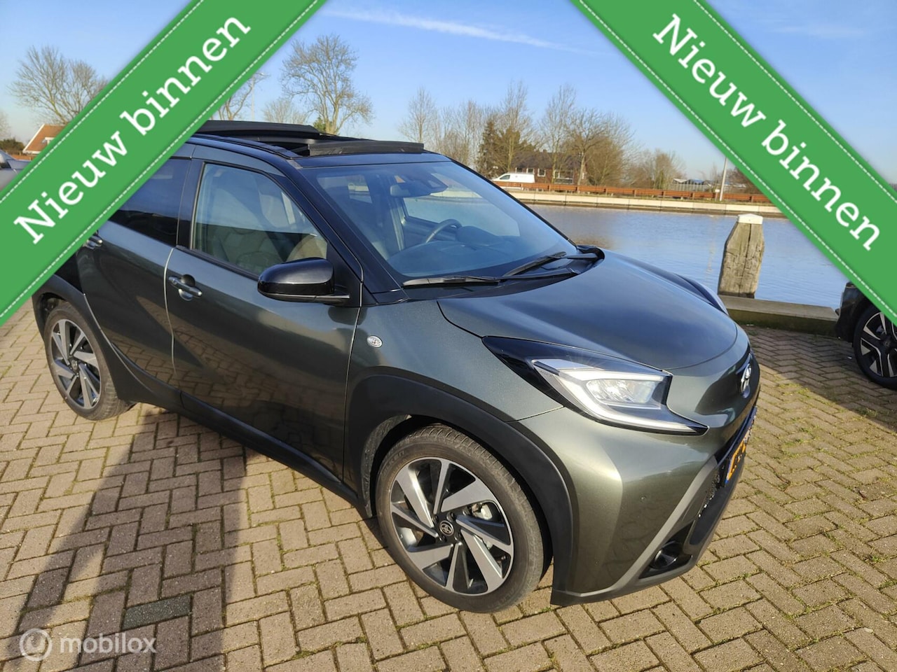 Toyota Aygo X - OPEN DAK 1.0 VVT-i S-CVT Pulse AUTOMAAT - AutoWereld.nl