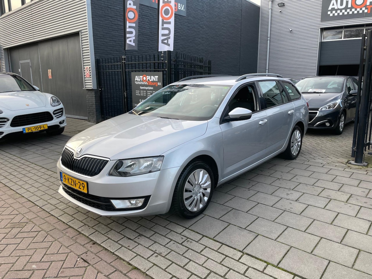 Skoda Octavia Combi - 1.2 TSI Greentech Ambition 2e Eigenaar! Airco NAP APK - AutoWereld.nl