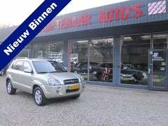 Hyundai Tucson - 2.0i Style Supreme net grotebeurt gehad + distrubutie vern apk 24-01-2026