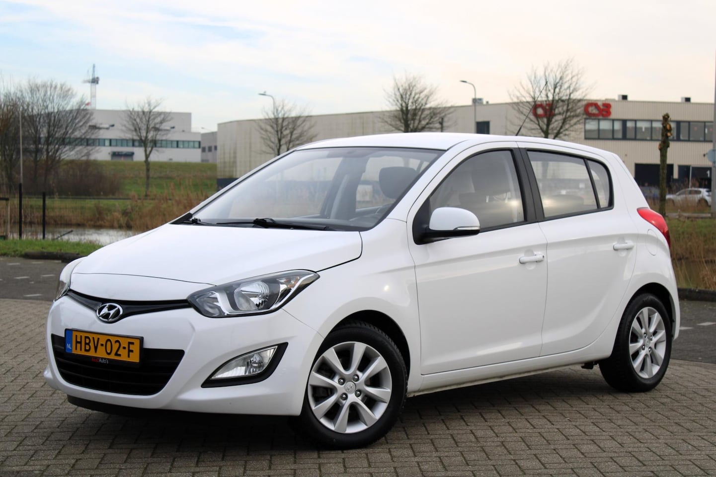 Hyundai i20 - 1.2i i-Catcher l Airco l Elek Pak l LMV - AutoWereld.nl