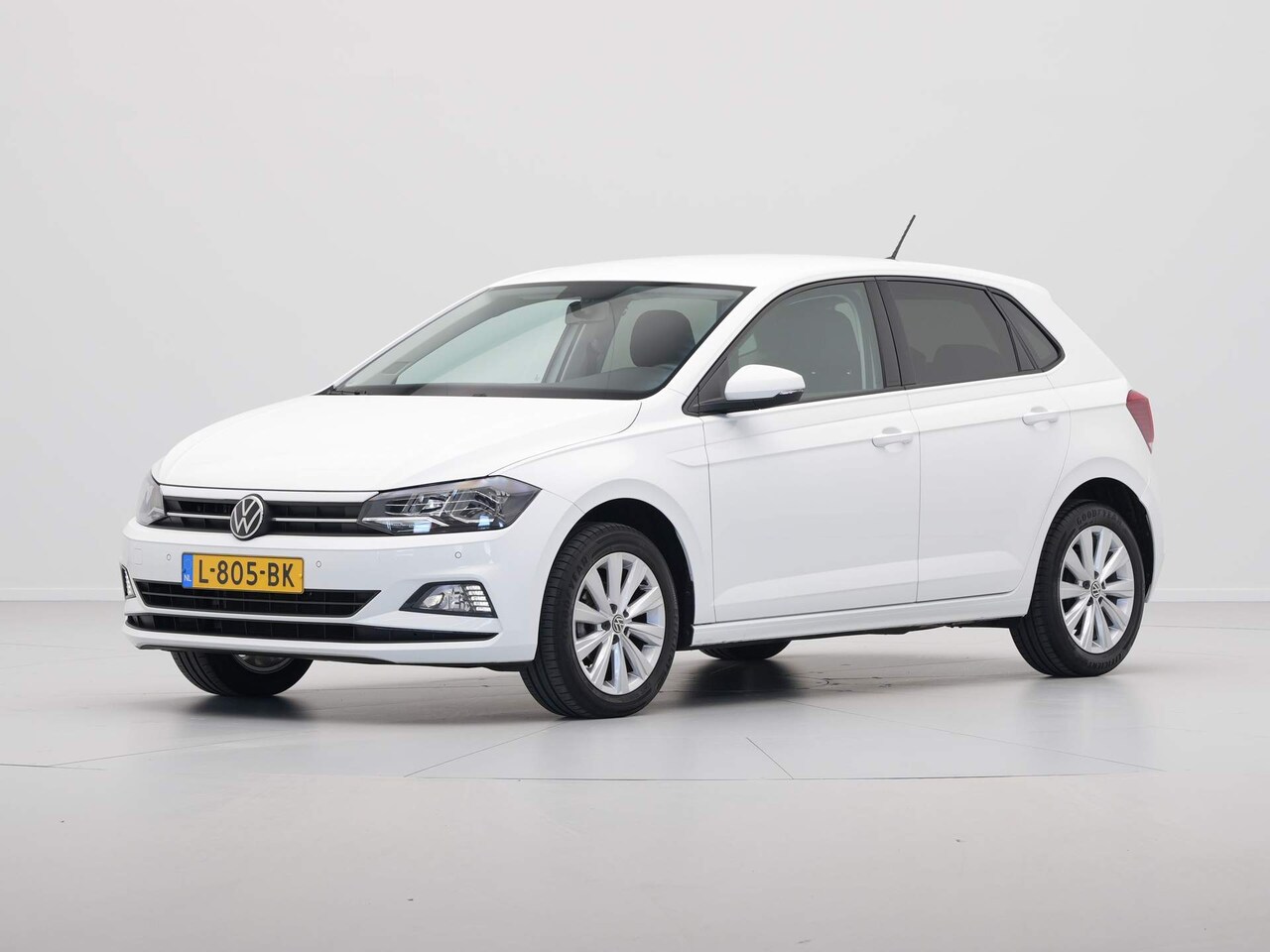 Volkswagen Polo - 1.0 TSI 95pk Comfortline Navigatie Pdc Acc Lm Velgen - AutoWereld.nl