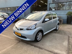 Toyota Aygo - 1.0-12V + 5 drs airco nieuwe apk auto rijd top