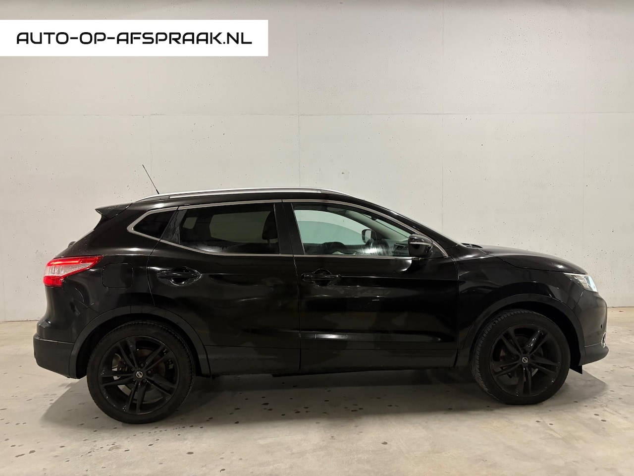 Nissan Qashqai - 1.6 dCi Connect Edition Pano Navi Automaat - AutoWereld.nl