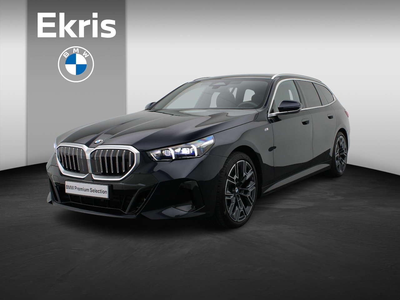 BMW 5-serie Touring - 520d xDrive M Sportpakket | Innovation Pack | Travel Pack | Comfort Pack | Adaptief Onders - AutoWereld.nl