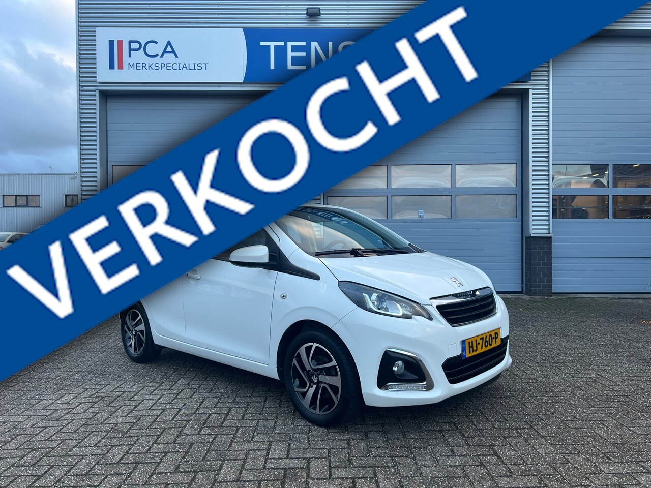 Peugeot 108 - 1.2 Allure | Keyless | Climate control | Achteruitrijcamera | Trekhaak - AutoWereld.nl