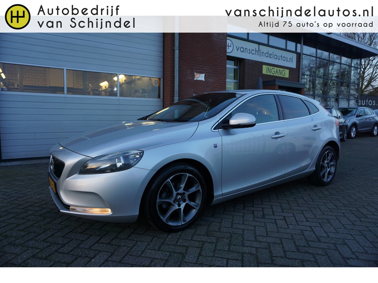 Volvo V40 - 2.0 D2 OCEAN RACE LEDER STOELVERWARMING NAVI CLIMA CRUISE BLUETOOTH PDC LMV 4X ELECTR.RAME - AutoWereld.nl